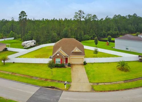 54465 Turning Leaf Dr, Callahan, FL 32011-8592