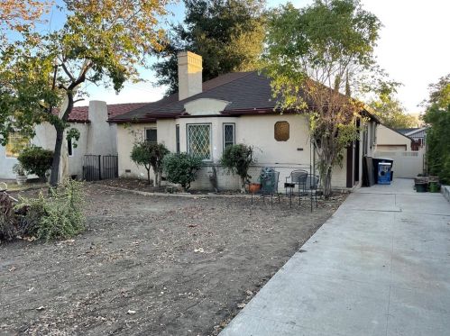 1618 Kenneth Rd, Glendale, CA 91201-1406