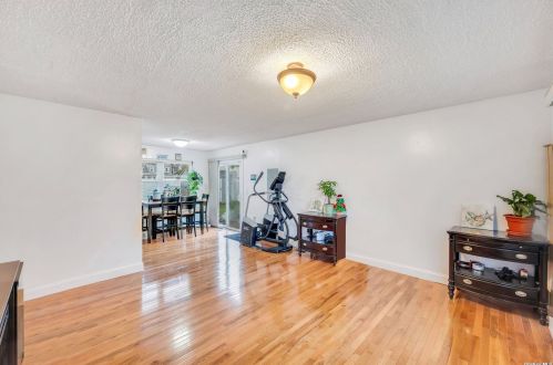 1246 Ferndale Blvd, Central Islip NY  11722-3942 exterior