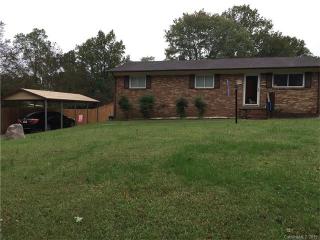 2233 Kenwood Dr, Kannapolis, NC 28081-9717