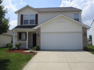 675 Day Break Dr, Greenwood IN  46143-7379 exterior