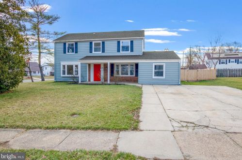 52 Marshal Ln, Willingboro, NJ 08046-2832