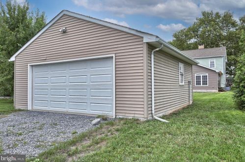 420 Lincoln St, Carlisle, PA 17013-1870
