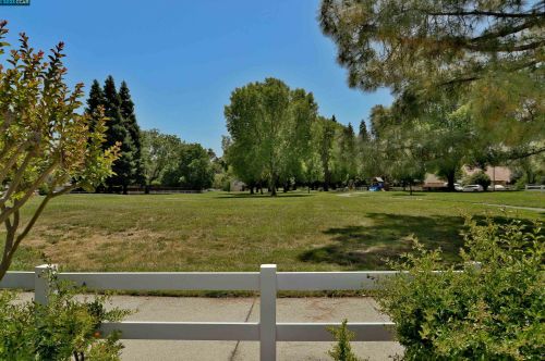 1041 Lehigh Valley Cir, Danville CA  94526-4925 exterior