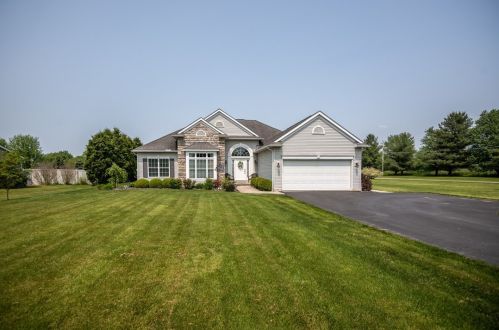 3191 Saranac Dr, Hermitage, PA 16150-3825