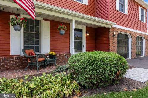 556 Yoder Rd, Harleysville, PA 19438-1749