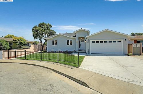 416 Easter Ave, Milpitas CA  95035-4203 exterior