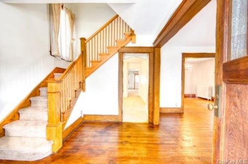 26 Streit Ave, Poughkeepsie, NY 12603-2314