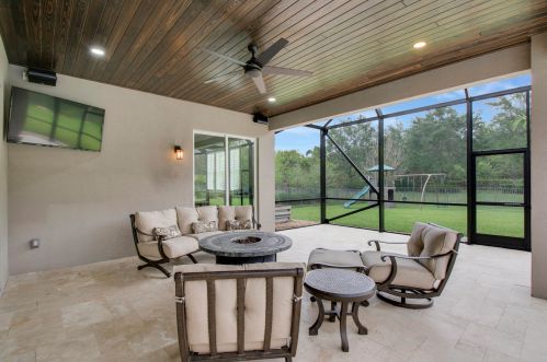 7906 Arbor Crst Way, West Palm Beach FL  33412-2467 exterior