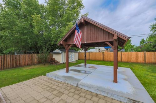 5719 Tall Oaks Dr, Milford OH  45150-2525 exterior