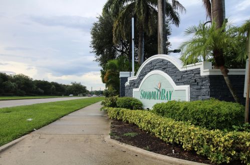 3515 Sonoma Dr, West Palm Beach, FL 33404-1882