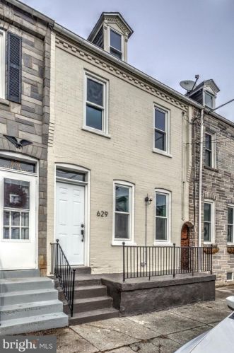 629 1st St, Lancaster PA  17603-3621 exterior