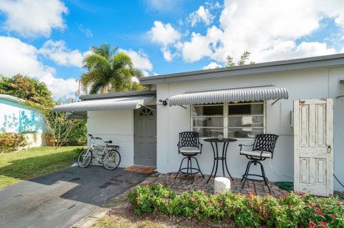 5564 Maypop Rd, West Palm Beach, FL 33415-6360