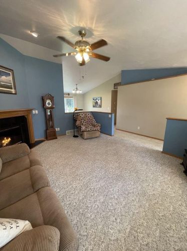 3126 Eastbreeze Ln, Green Bay, WI 54311-7604