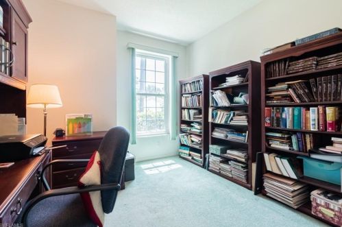 1921 Piccadilly Circus, Naples FL 34112-3688 exterior