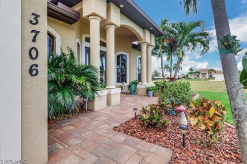3706 2 St, Cape Coral FL  33991-7622 exterior