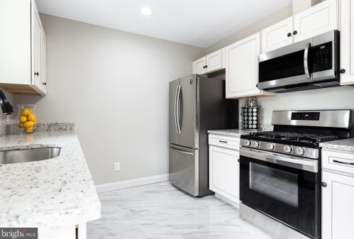 3010 Rosemary Ln, Falls Church VA  22042-1840 exterior