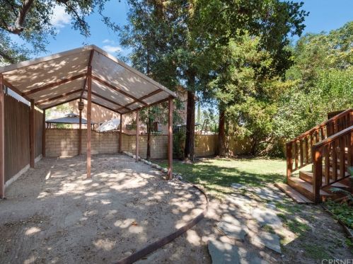 25015 Atwood Blvd, Santa Clarita, CA 91321-3401