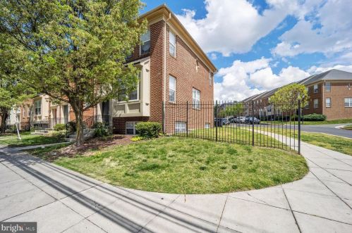 2728 Stanton Rd, Washington, DC 20020-4456