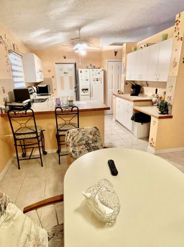 676 Malayan Ct, Fort Pierce FL  34982-3938 exterior