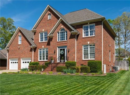 5921 Oakmont Ct, Kernersville, NC 27284-7473