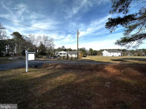 22 Currioman Ct, Montross VA 22520-4107 exterior