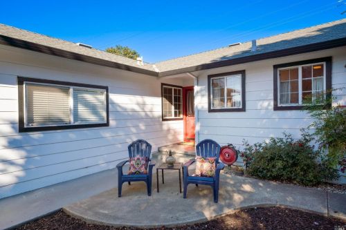1410 Manhattan Way, Santa Rosa, CA 95401-4518