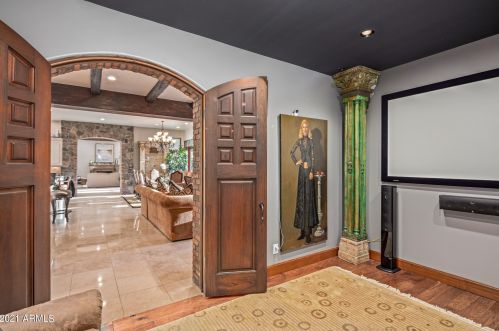 5909 Solcito Ln, Scottsdale AZ 85250-5514 exterior