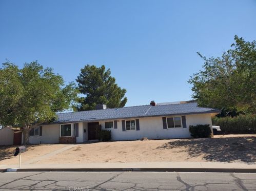 13671 Westwood Dr, Victorville, CA 92395-5219
