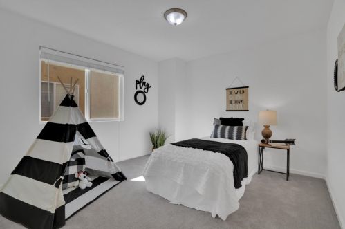 437 Creekside Dr, Grayson CA  95363-8834 exterior