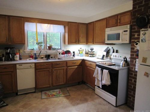 274 Main St, North Sterling CT  06377-1810 exterior
