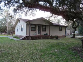 26 Schooner, Palacios, TX 77465-6907