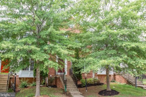 2602 Oak Valley Dr, Woodbridge, VA 22191-6355