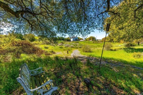 6301 Highland Pl, Sebastopol CA  95472-6100 exterior
