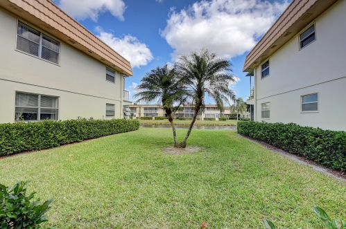306 Saxony G, Delray Beach, FL 33446-1854