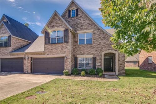 4023 Zion Valley Dr, Fayetteville, AR 72703-5079