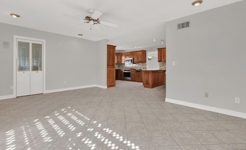 5949 Bounty St, San Diego CA  92120-2920 exterior