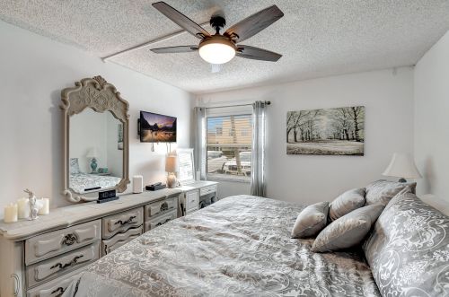 828 Flanders R, Delray Beach FL  33484-5335 exterior