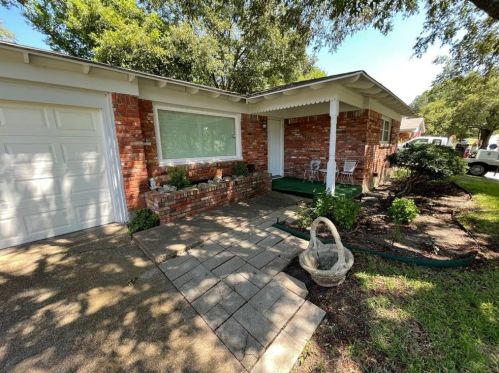 5521 Wedgmont Cir, Fort Worth, TX 76133-2637