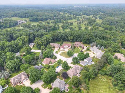 2639 Good Shepherd Ln, Green Bay, WI 54313-4702