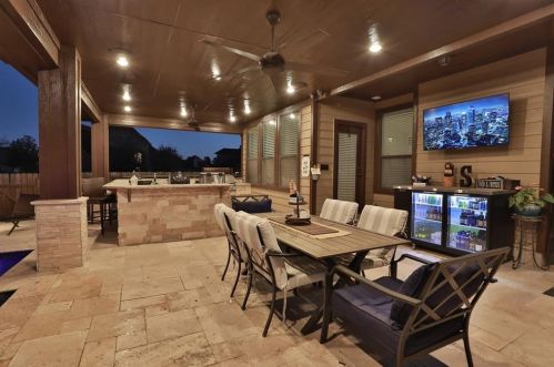 21002 Mystic Stone Dr, Tomball, TX 77375-7012