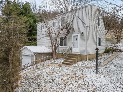 108 Yates Ln, New Kensington, PA 15068-1670
