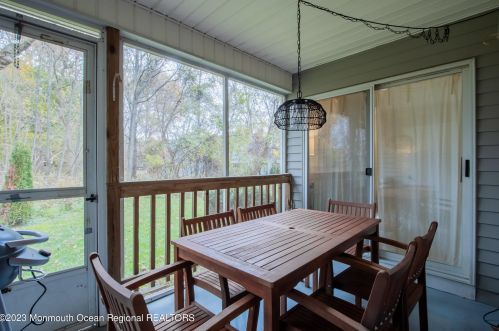 14 Eastborne Dr, Little Silver NJ  07739-1235 exterior