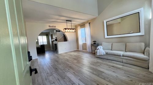 28269 Cedar Ln, Santa Clarita, CA 91350-4434
