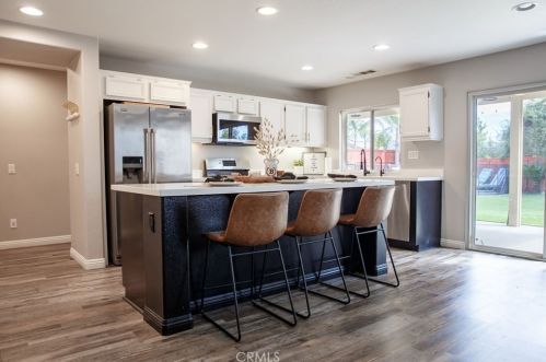 1172 Shooting Star Dr, Beaumont CA  92223-8437 exterior