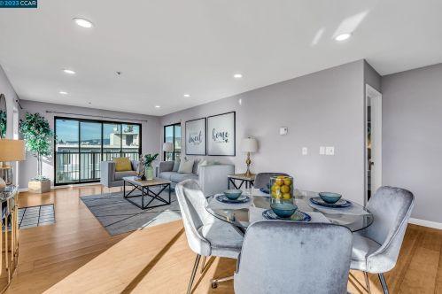 322 Hanover Ave, Oakland, CA 94606-1373