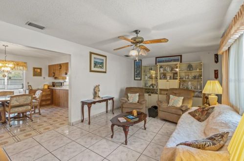 2324 Kenilworth Ave, Daytona Beach FL  32119-2712 exterior