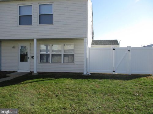 6 Lawrence Ct, Erial NJ  08081-1931 exterior