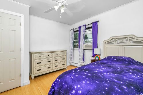 495 Delaware Ave, North Lindenhurst NY  11757-3410 exterior