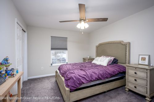 22 Bay Ave, Middletown NJ  07748-5711 exterior